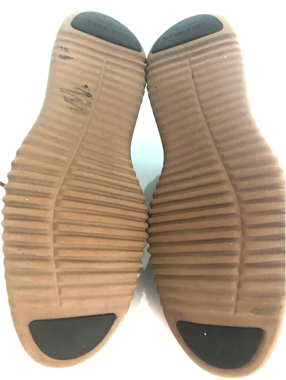 Cole Haan 2.ZEROGRAND Laser Wingtip Oxfords Tan Brown Men's Size 9 M Nice Shape.